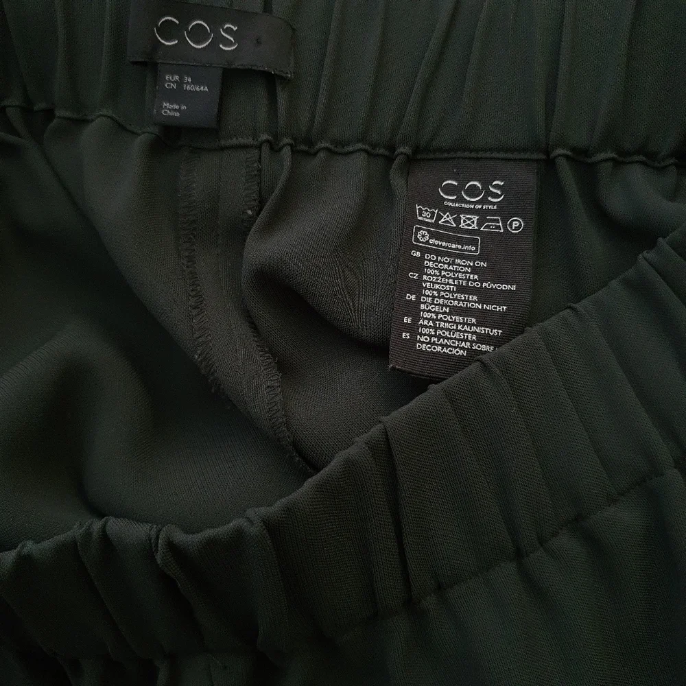 COS Women's Pleated Hem Khaki Green Pants with Pockets Size 12 - Picture 2 of 7